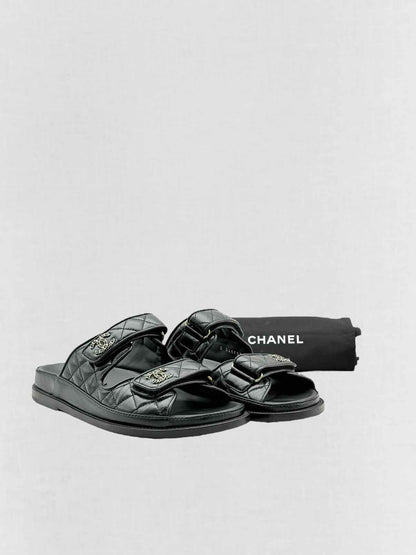 CHANEL Dad Black Quilted Size EU 39 Sandals