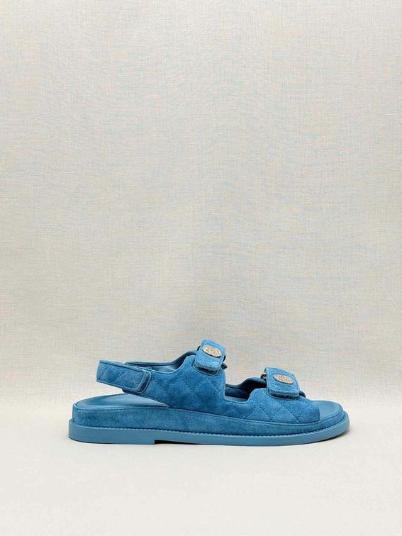 CHANEL Dad Blue Quilted Size EU 39 Sandals