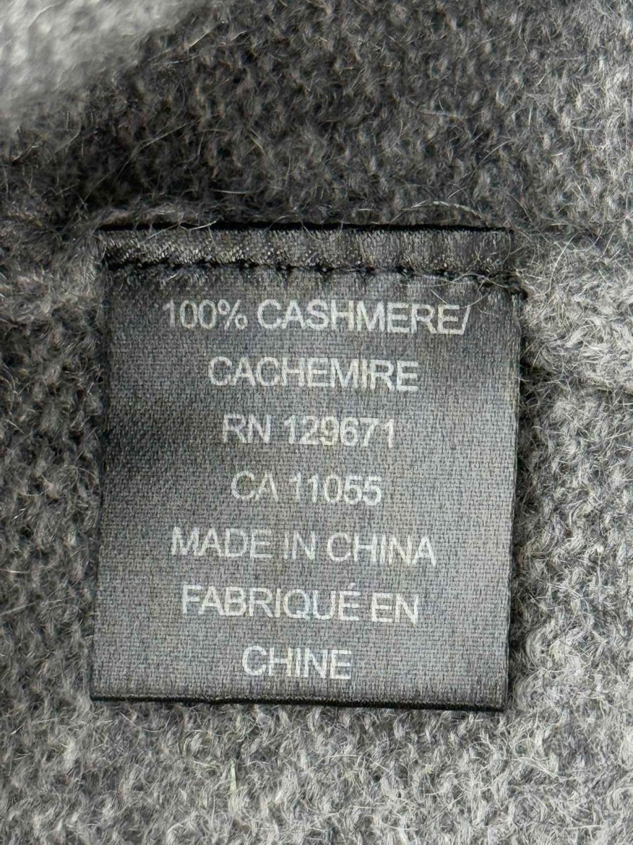 Pre - loved 360 SWEATER Grey Size One Size Cape at Reems Closet