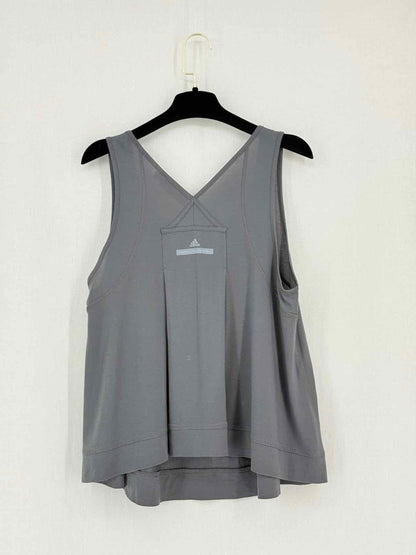 Pre - loved ADIDAS Grey Size US 4 Top at Reems Closet