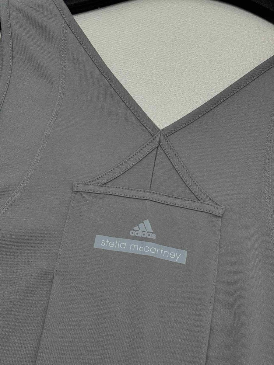 Pre - loved ADIDAS Grey Size US 4 Top at Reems Closet