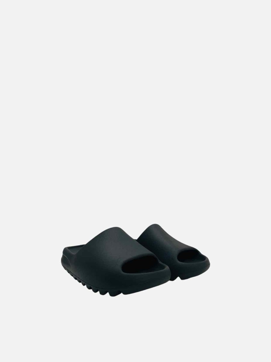 Pre - loved ADIDAS YEEZY Onyx Black Slides 36 at Reems Closet