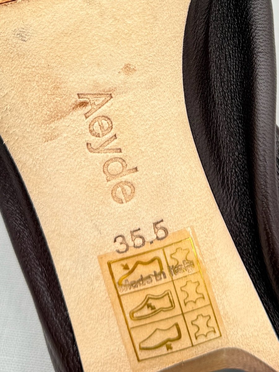Pre - loved AEYDE Gemma Mocha Size EU 35.5 Pumps at Reems Closet