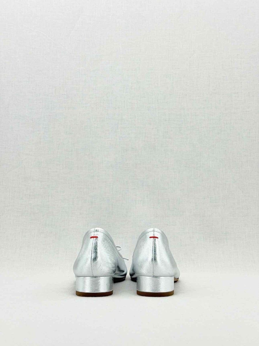 Pre - loved AEYDE Metallic Silver Size EU 35.5 Ballerinas at Reems Closet