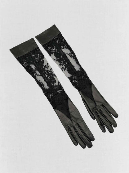 Pre-loved AGENT PROVOCATEUR Lovella Black Floral Lace Gloves at Reems Closet