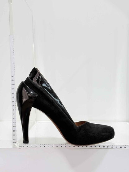 Pre-loved ALAIA Azzedine Black Size EU 38 Pumps at Reems Closet