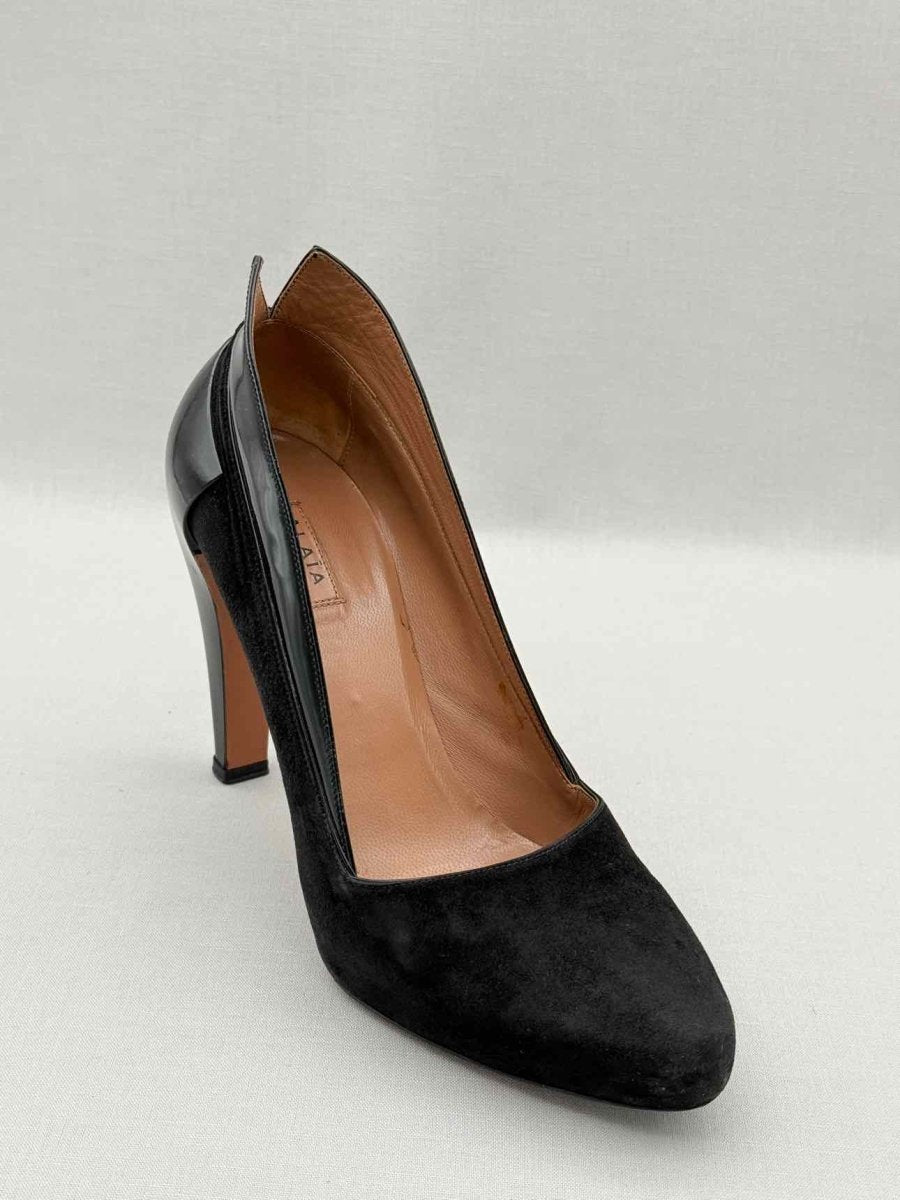 Pre-loved ALAIA Azzedine Black Size EU 38 Pumps at Reems Closet