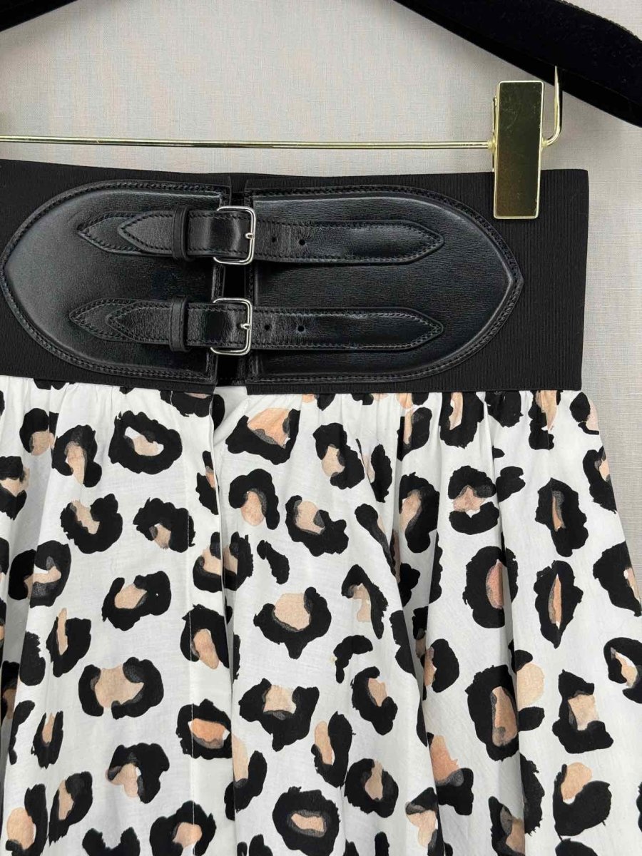 Pre - loved ALAIA Black & White Leopard Print Size US 0 Mini Skirt at Reems Closet