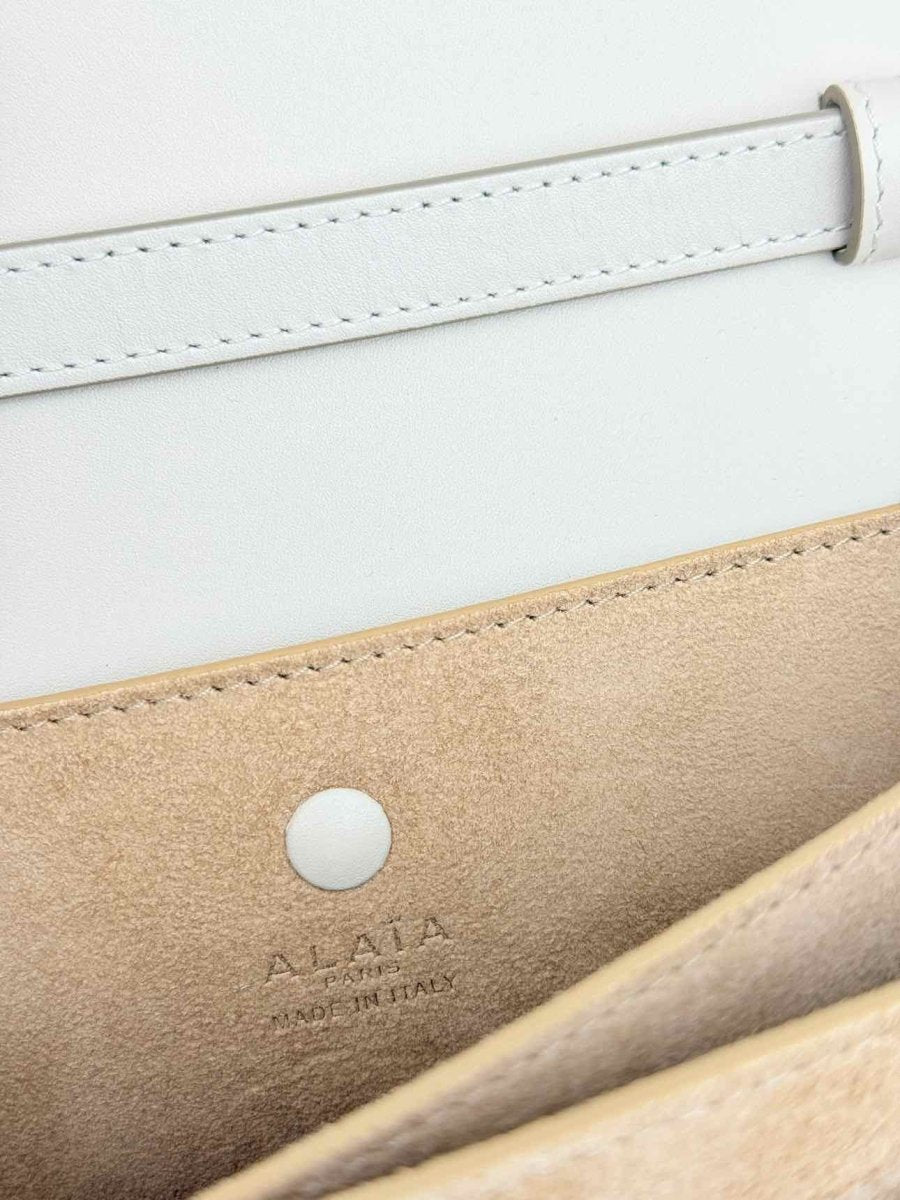 Pre-loved ALAIA Le Papa Off-white Shoulder Bag at Reems Closet