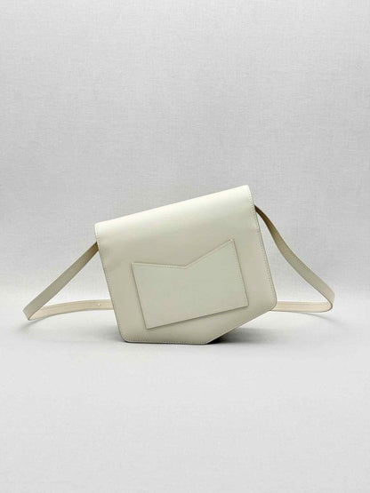 Pre-loved ALAIA Le Papa Off-white Shoulder Bag at Reems Closet