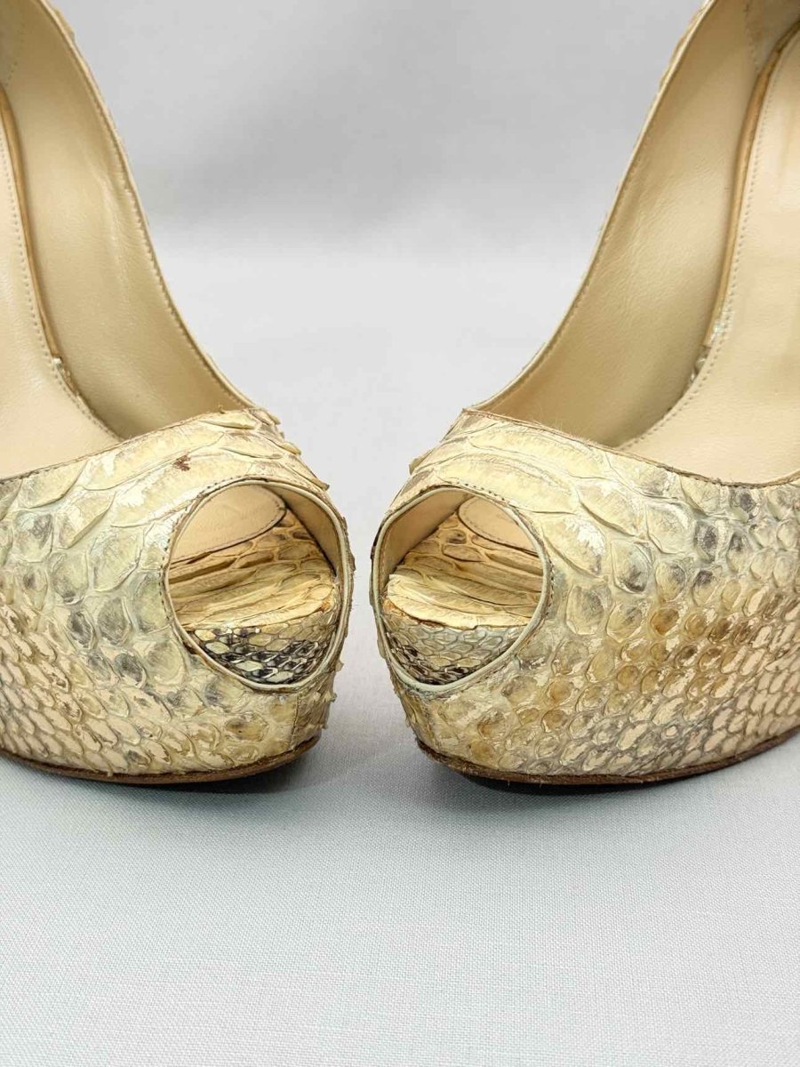 Pre-loved ALEXANDER BIRMAN Open Toe Beige Size EU 37.5 Pumps at Reems Closet