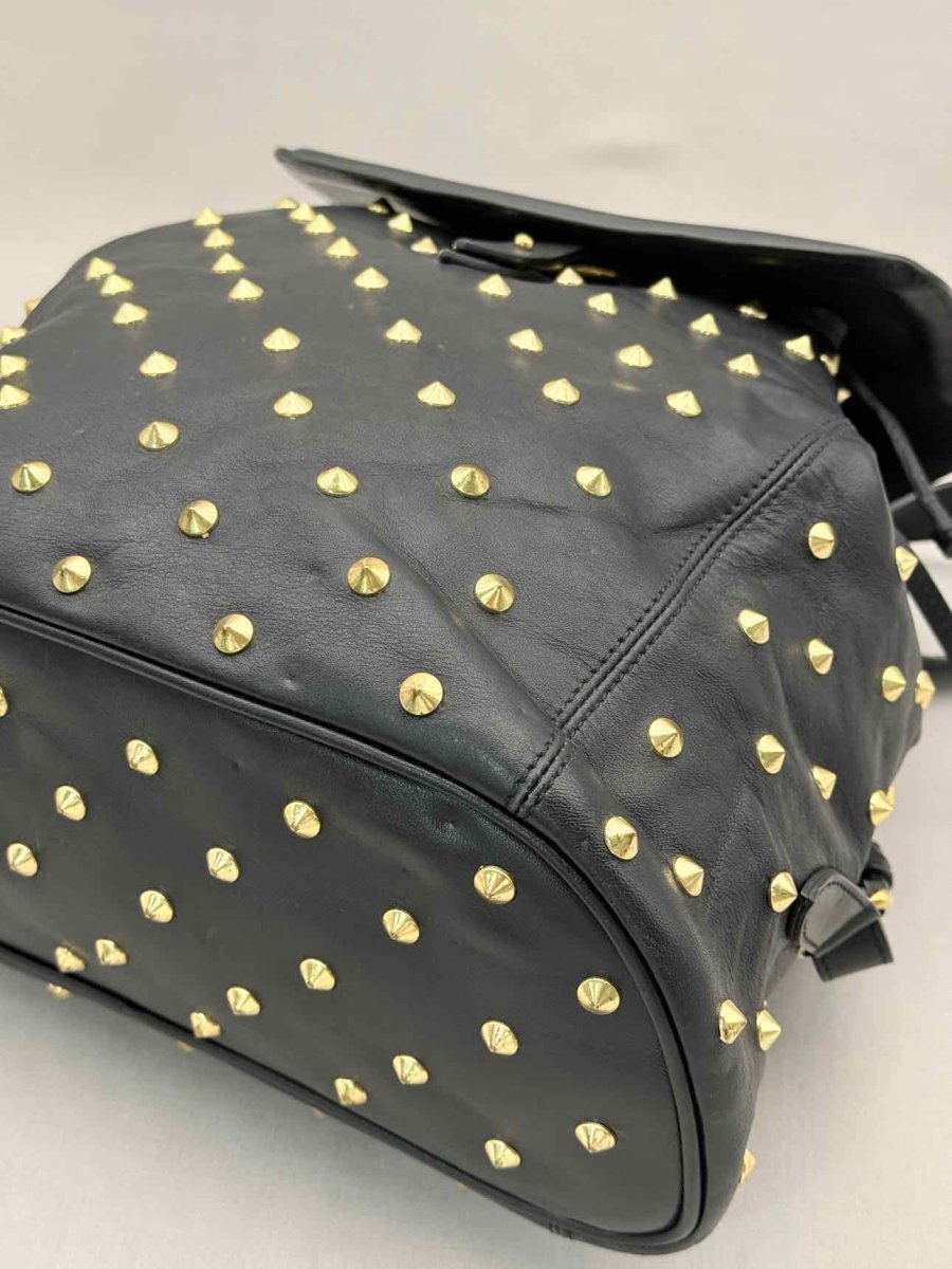 Pre-loved ALEXANDER MCQUEEN Black Backpack at Reems Closet