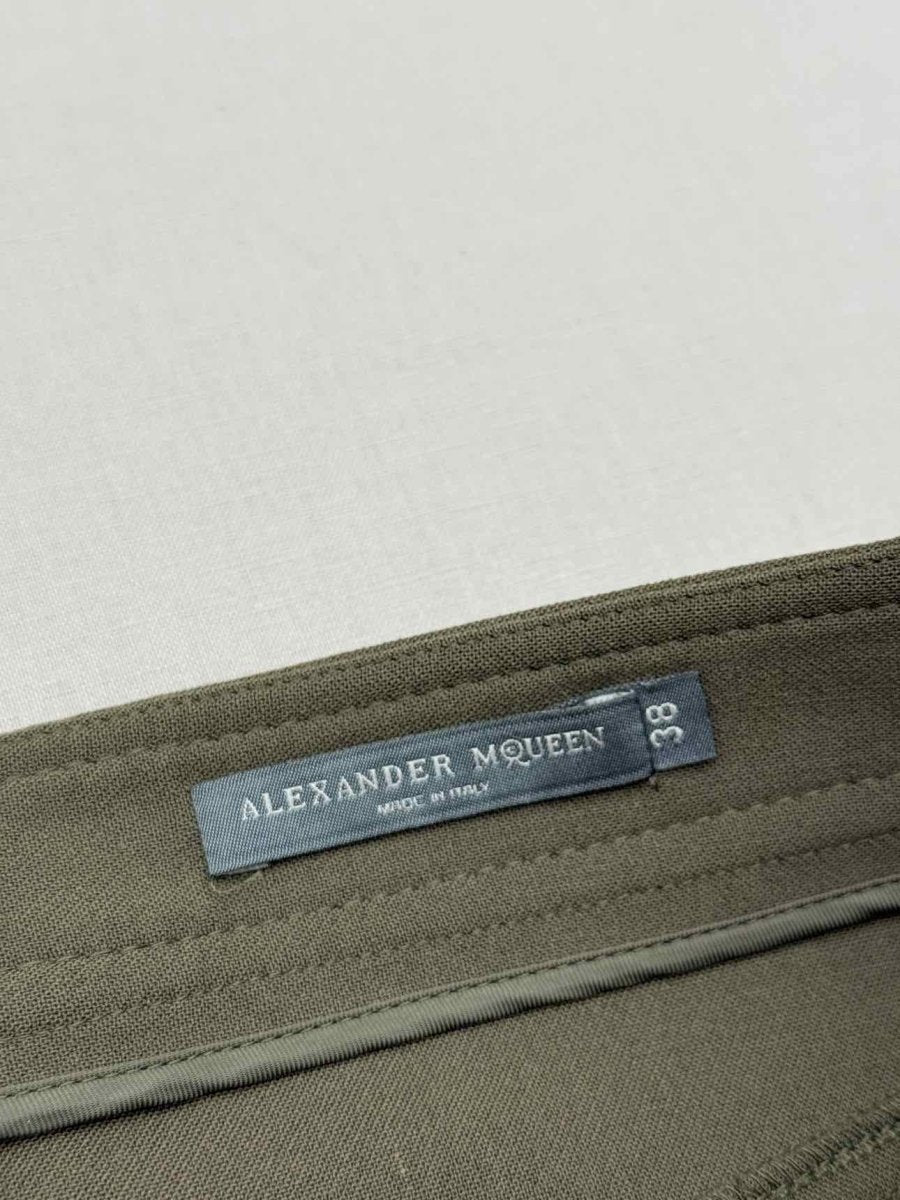 Pre - loved ALEXANDER MCQUEEN Cropped Khaki Size US 2 Pants at Reems Closet