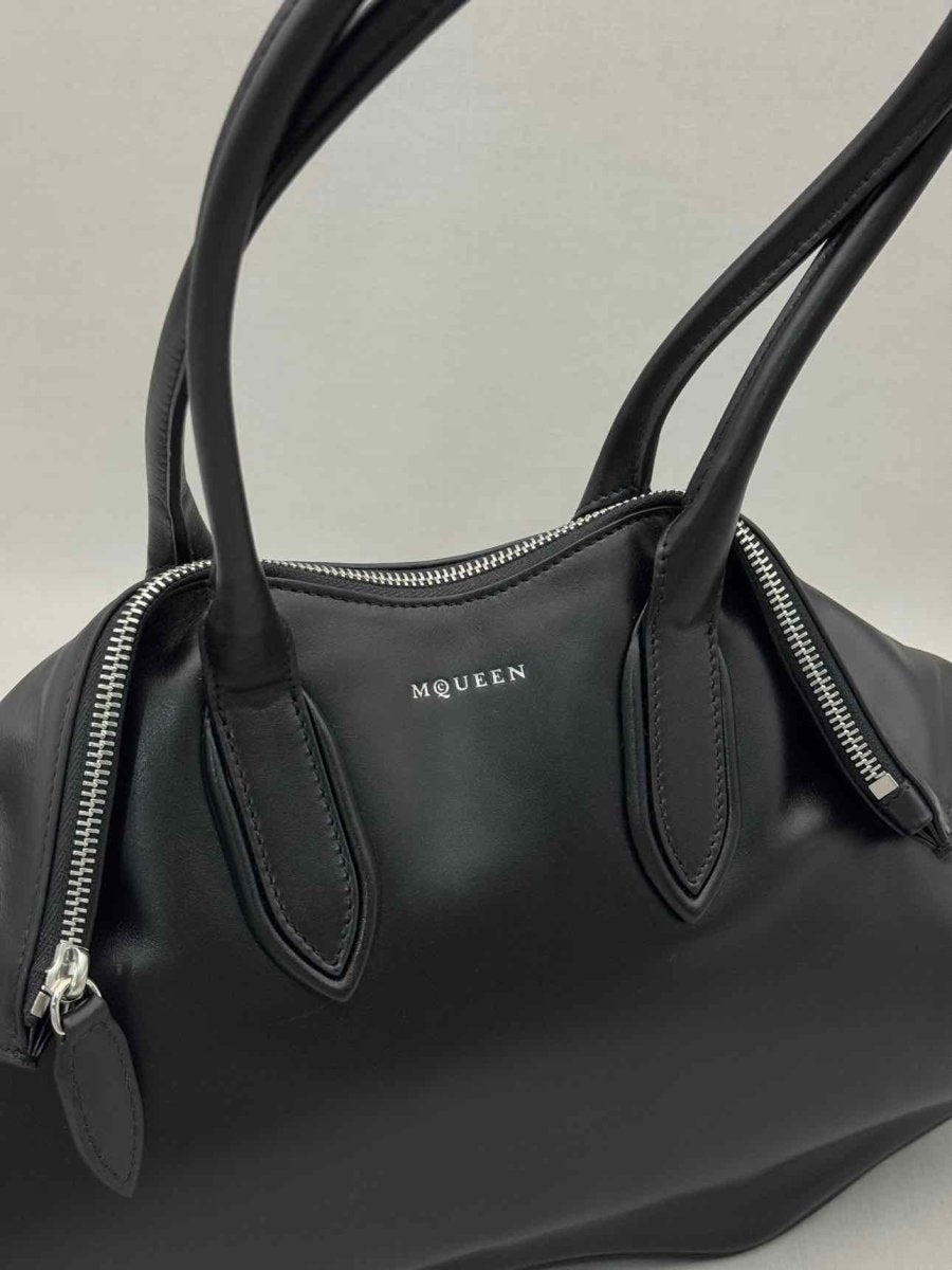 Pre-loved ALEXANDER MCQUEEN Manta Black Shoulder Bag at Reems Closet