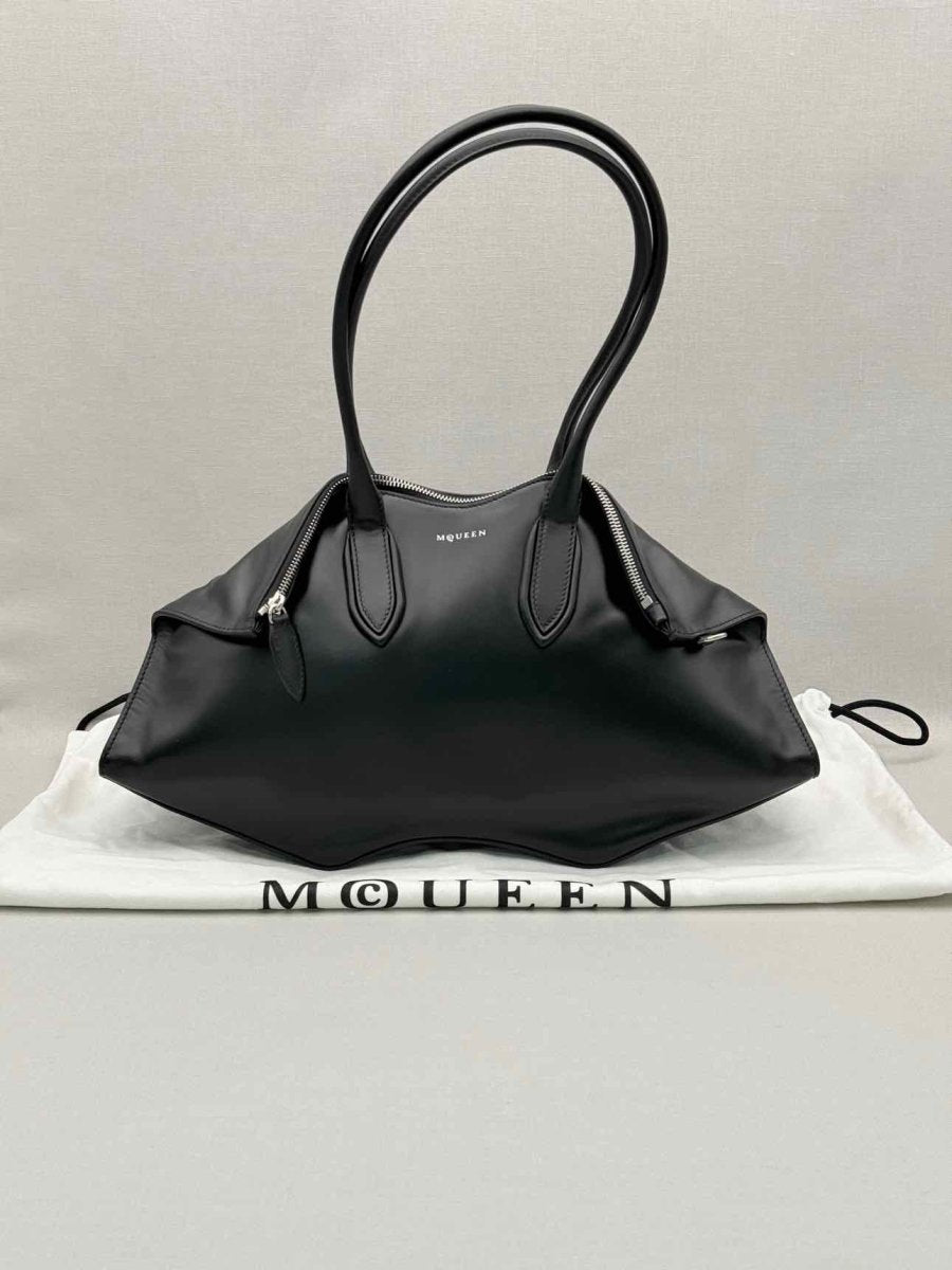 Pre-loved ALEXANDER MCQUEEN Manta Black Shoulder Bag at Reems Closet