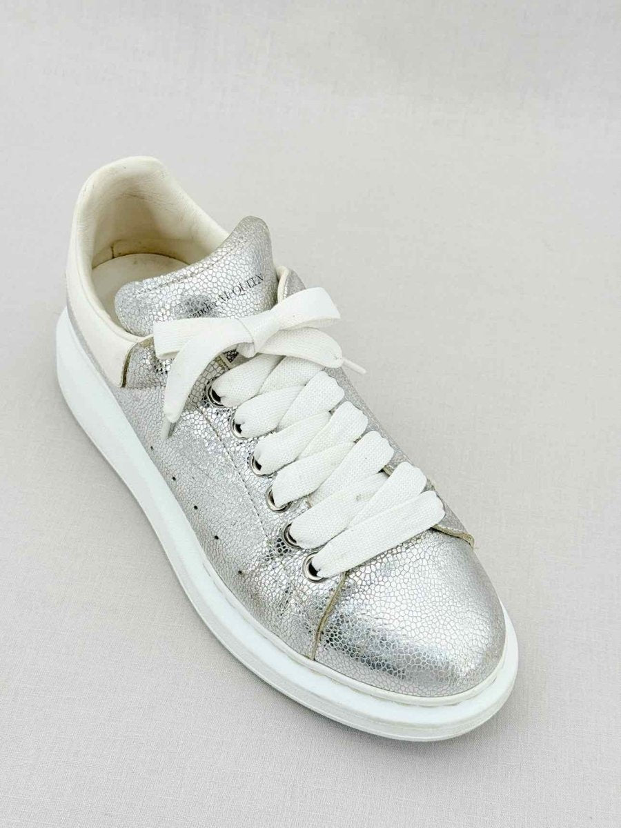 Pre - loved ALEXANDER MCQUEEN Metallic Silver Size EU 40 Sneakers at Reems Closet