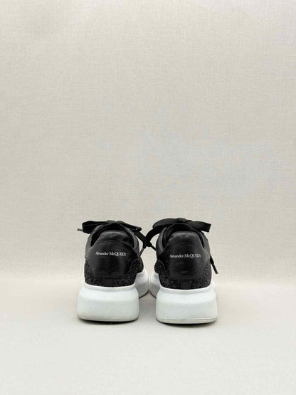 Pre-loved ALEXANDER MCQUEEN Oversized Black Size EU 39 Sneakers at Reems Closet