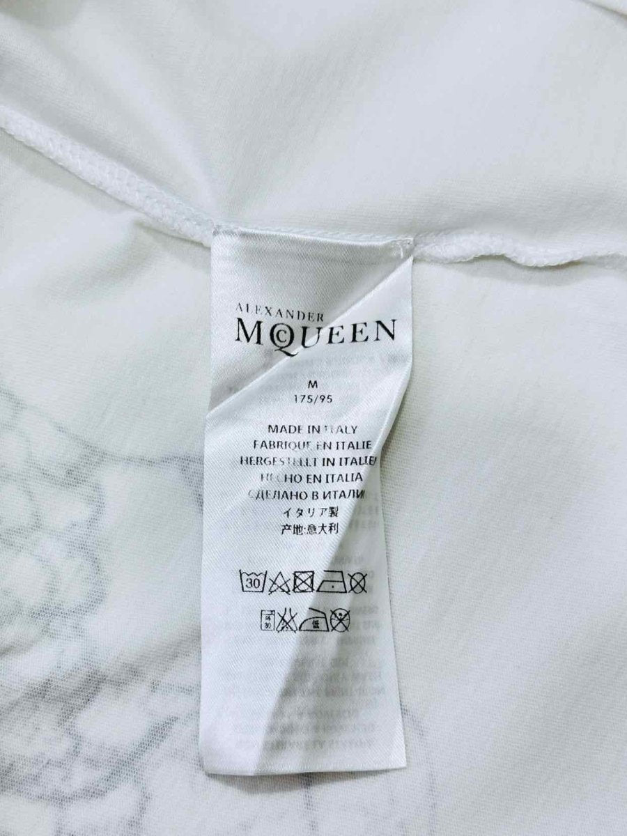 Pre - loved ALEXANDER MCQUEEN Skull White T-shirt at Reems Closet