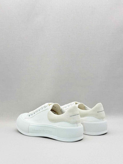 Pre-loved ALEXANDER MCQUEEN White Size EU 39 Sneakers at Reems Closet