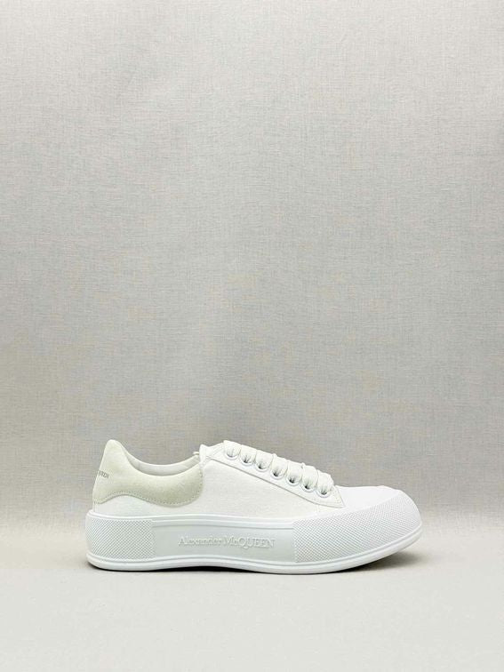 Pre-loved ALEXANDER MCQUEEN White Size EU 39 Sneakers at Reems Closet
