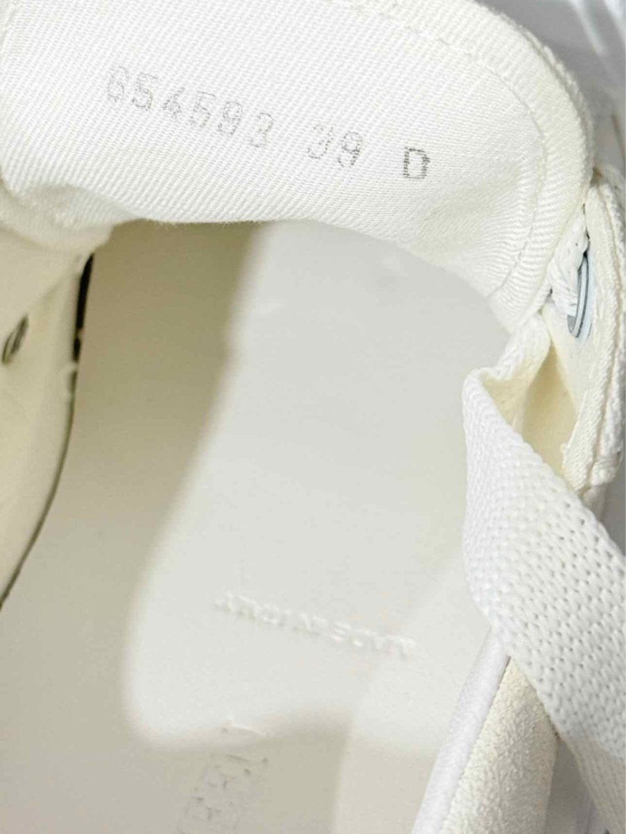 Pre-loved ALEXANDER MCQUEEN White Size EU 39 Sneakers at Reems Closet