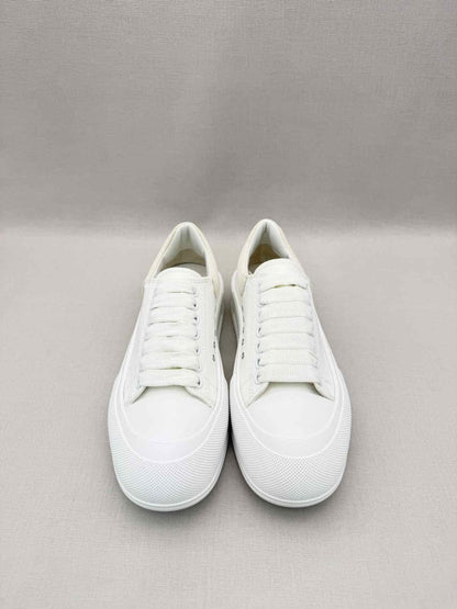 Pre-loved ALEXANDER MCQUEEN White Size EU 39 Sneakers at Reems Closet