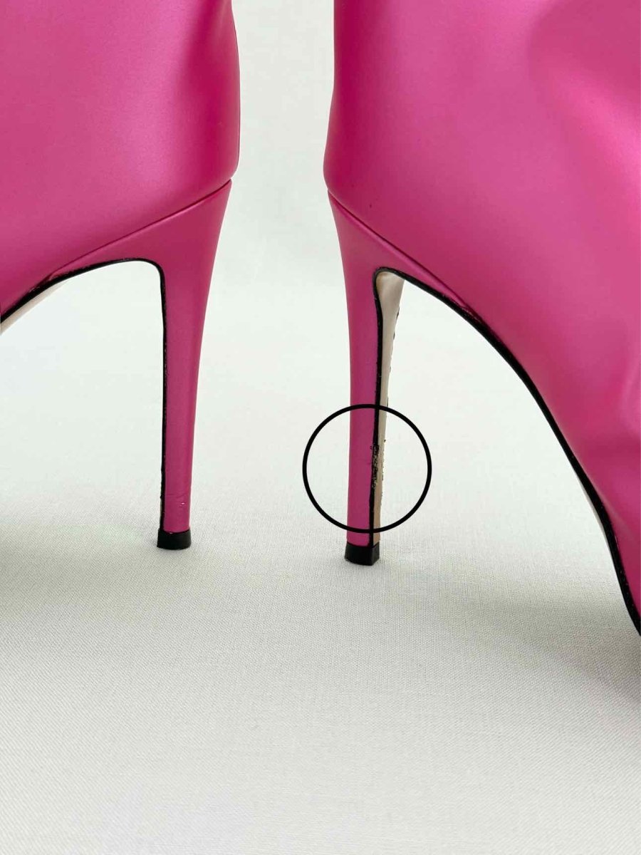 Pre - loved ALEXANDER VAUTHIER Fuchsia Size EU 38 Ankle Boots at Reems Closet