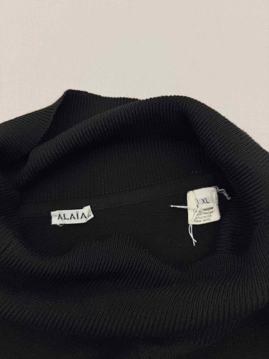 Pre - loved ALIA Black Knee Length Skirt at Reems Closet