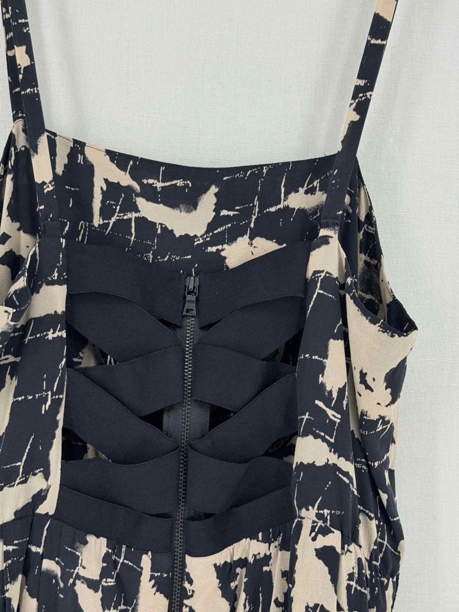 Pre - loved ALICE + OLIVIA Black & Beige Printed Size Small Top at Reems Closet