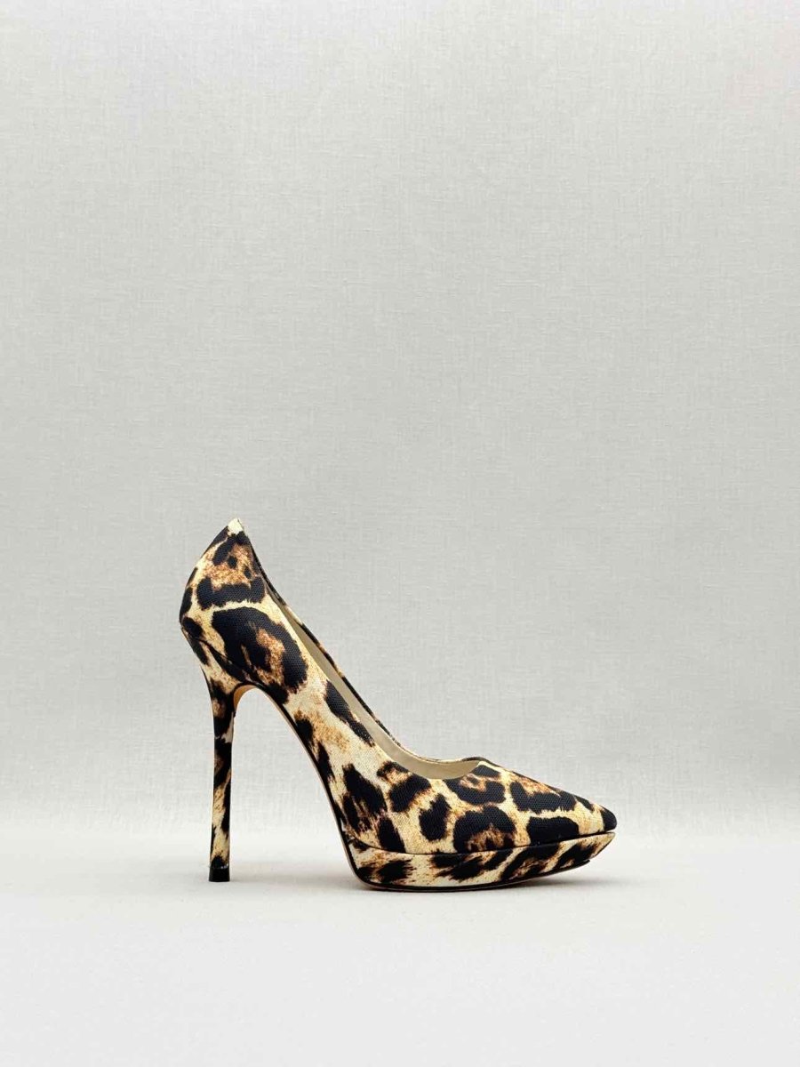 Pre - loved ALICE + OLIVIA Black & Beige Size EU 37.5 Pumps at Reems Closet