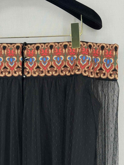 Pre - loved ALICE + OLIVIA Black Multicolor Size US 6 Top at Reems Closet