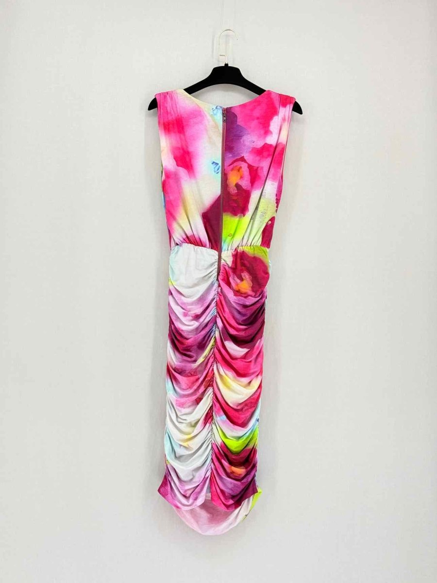 Pre-loved ALICE & OLIVIA BY STACEY BENDET Size Medium Short Dress at Reems Closet