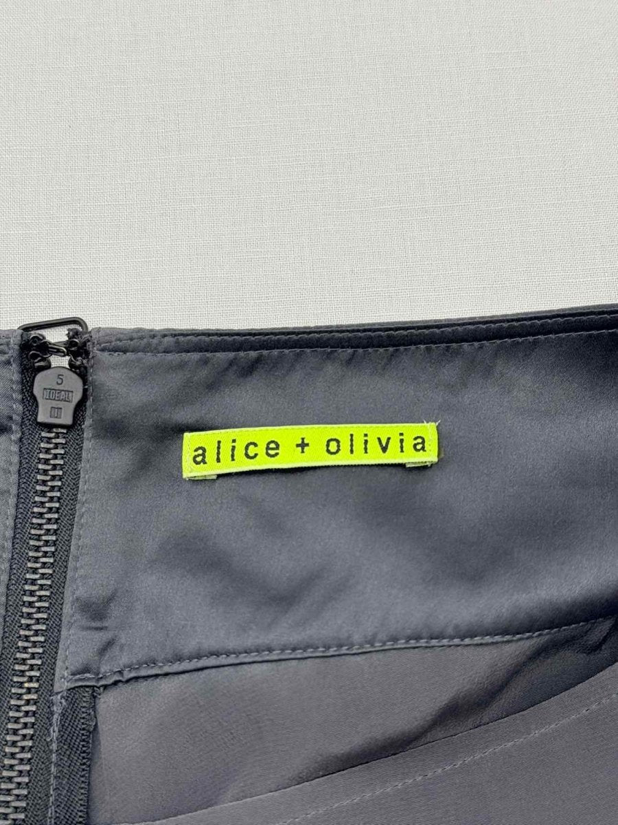 Pre - loved ALICE + OLIVIA Grey Shorts at Reems Closet