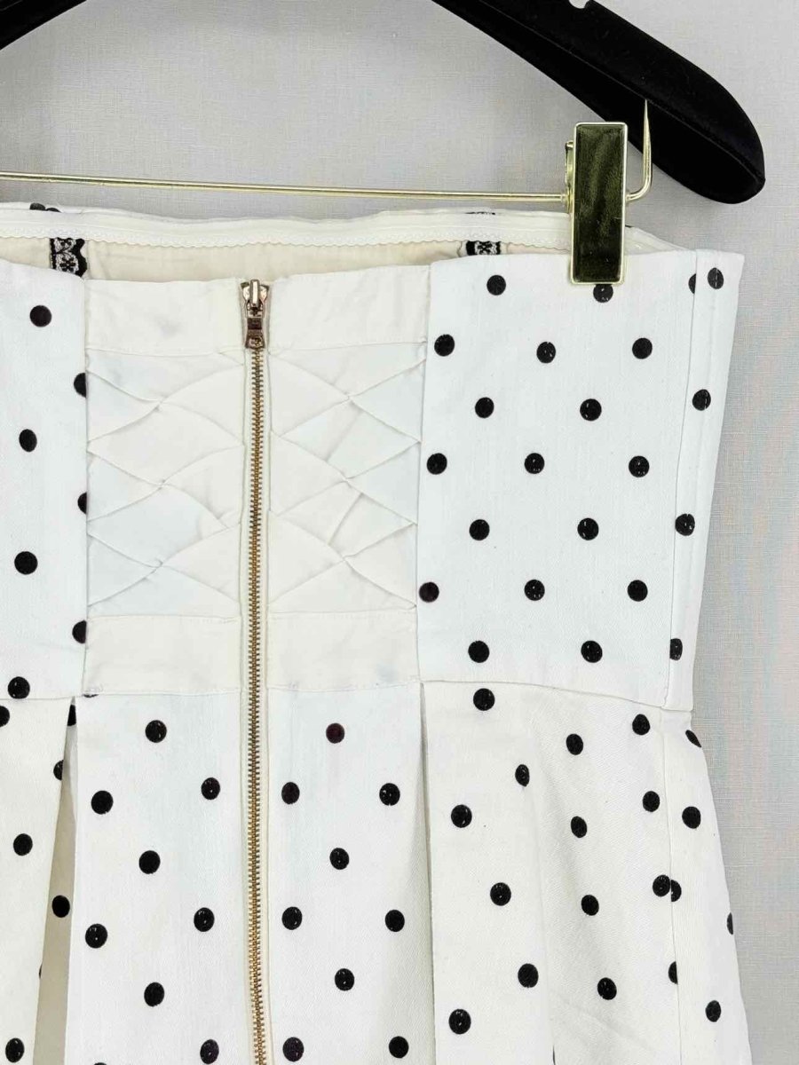 Pre - loved ALICE + OLIVIA White Polka Dot Size Small Top at Reems Closet