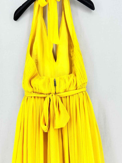 Pre - loved ALICE + OLIVIA Yellow Size Small Long Dress at Reems Closet