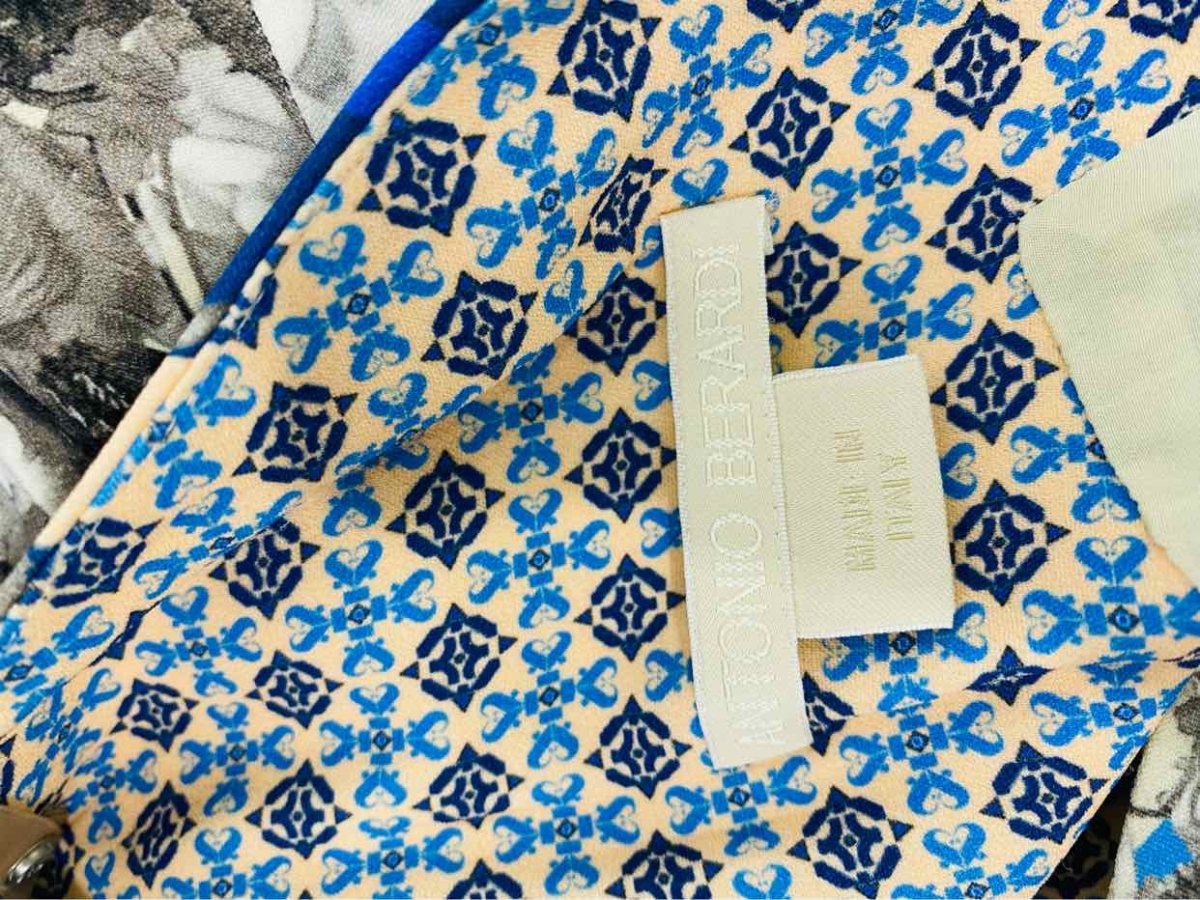Pre - loved ANTONIO BERARDI Size US 4 Knee Length Dress at Reems Closet