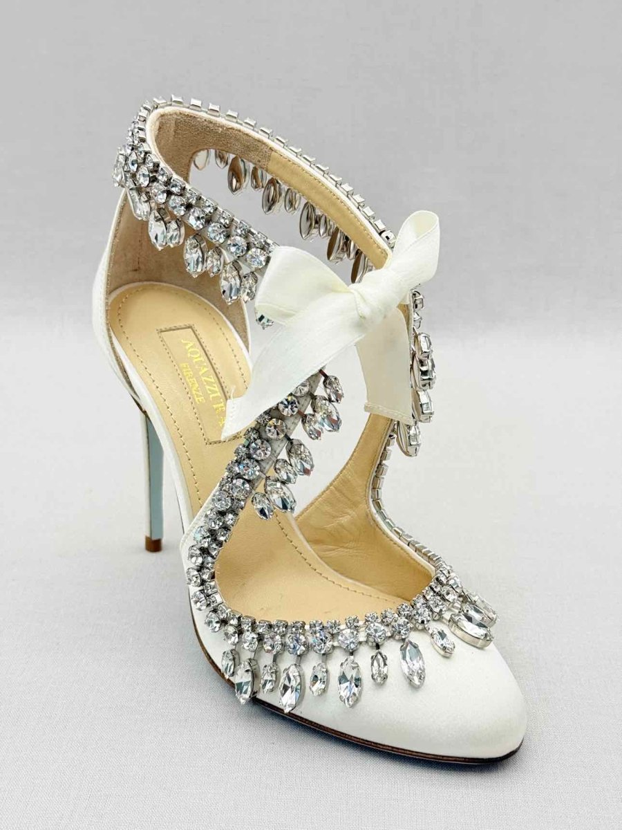 Pre-loved AQUAZZURA Stella Jeweled Bridle White Size EU 35 Pumps at Reems Closet