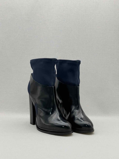 Pre-loved ATOS LOMBARDINI Black & Blue Size EU 40 Ankle Boots at Reems Closet