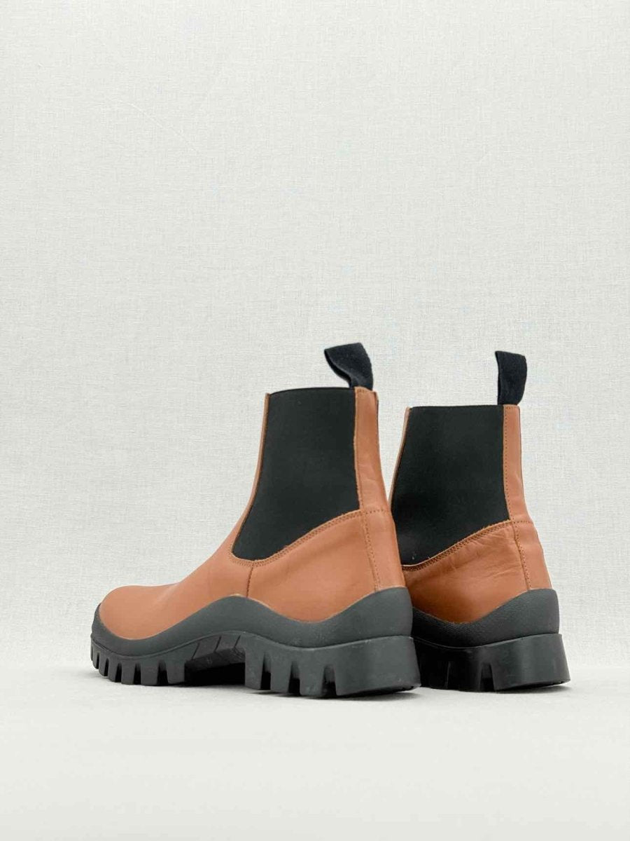 Pre - loved ATP ATELIER Chelsea Tan Size EU 37 Ankle Boots at Reems Closet