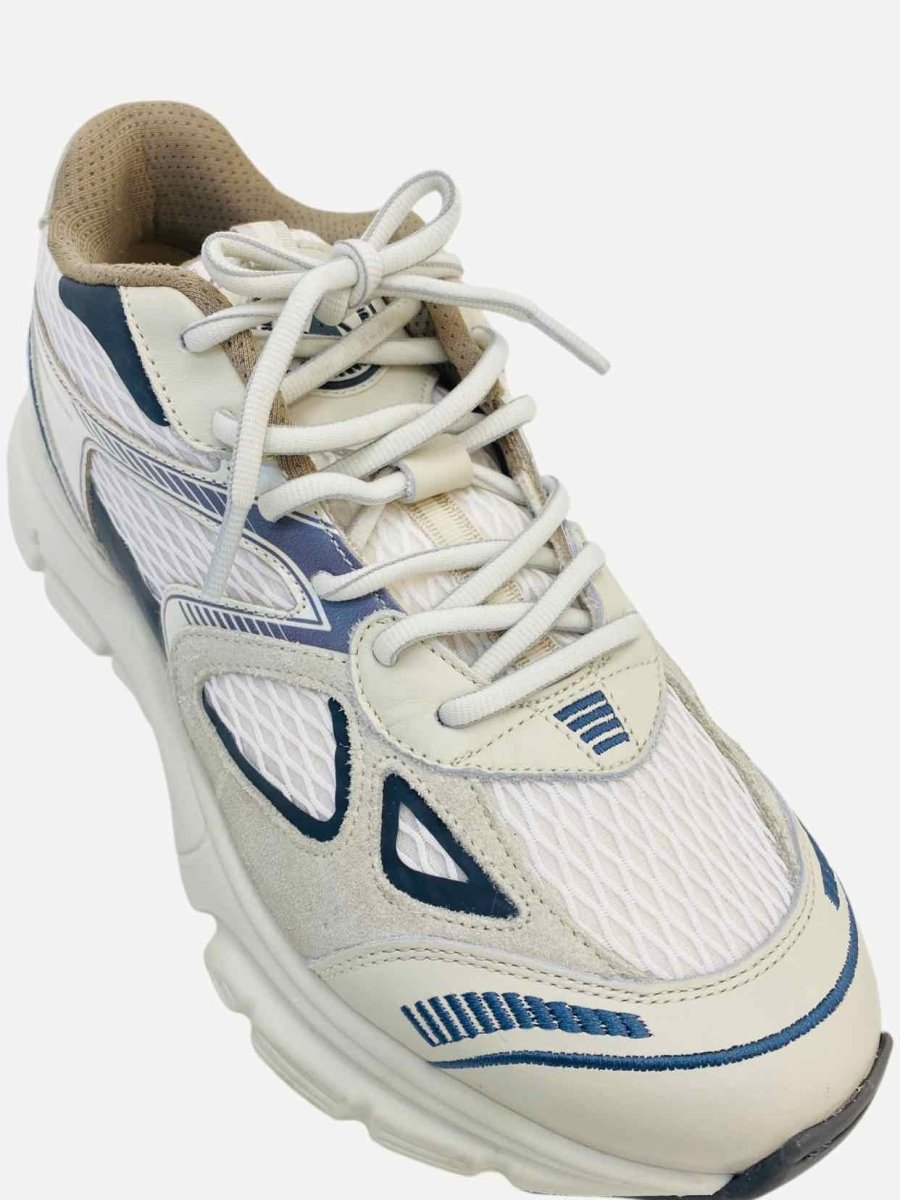 Pre - loved AXEL ARIGATO Marathon Runner White & Navy Blue Sneakers at Reems Closet