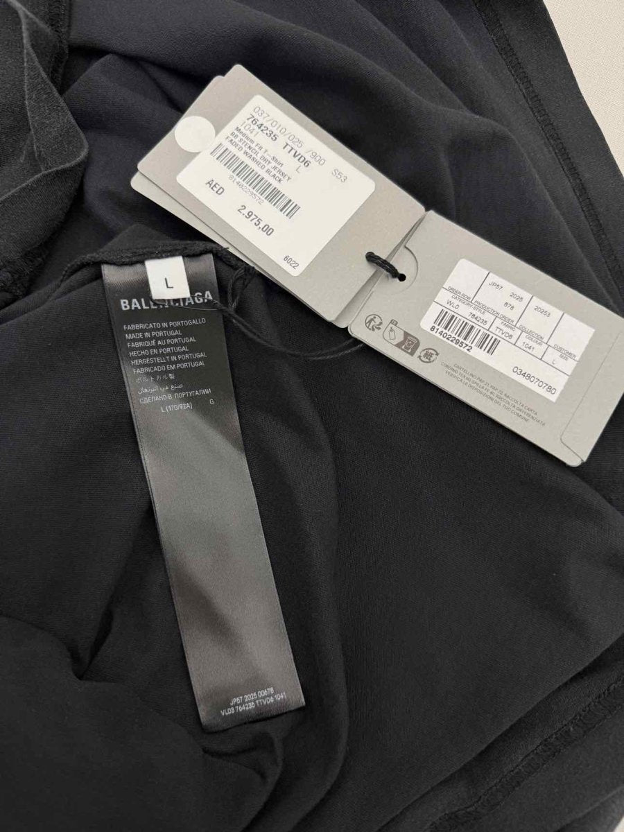 Pre-loved BALENCIAGA BB Stencil Print Black Size Large T-shirt at Reems Closet
