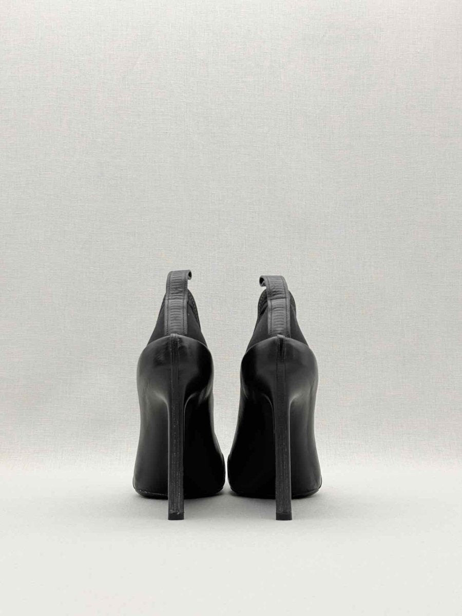 Pre - loved BALENCIAGA Black Size EU 38 Pumps at Reems Closet