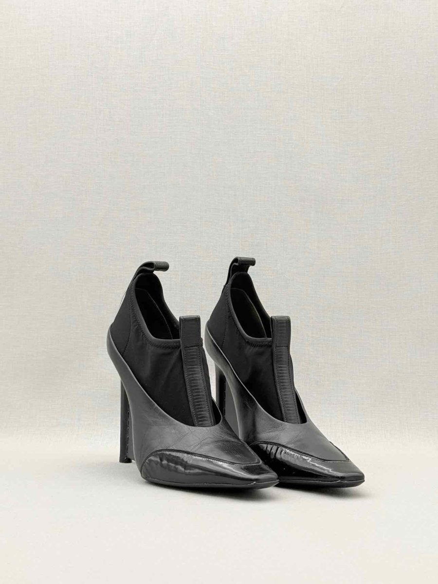 Pre - loved BALENCIAGA Black Size EU 38 Pumps at Reems Closet