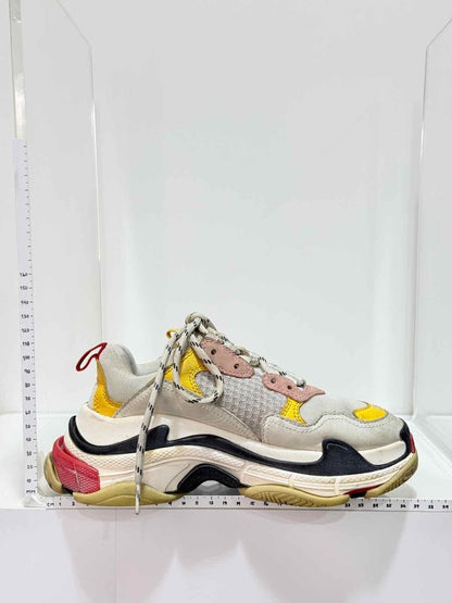 Pre-loved BALENCIAGA Cream Multicolor Size EU 35 Sneakers at Reems Closet