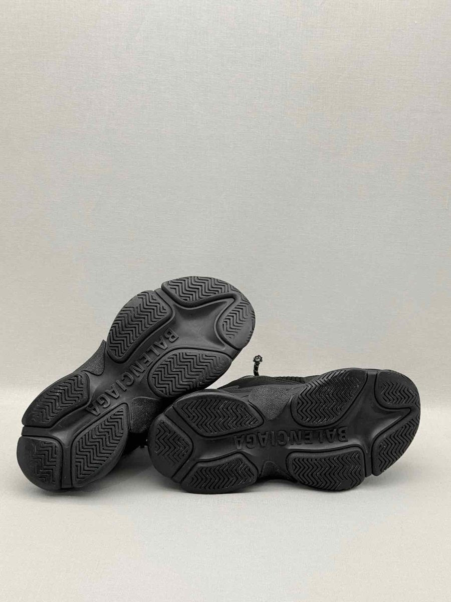 Pre-loved BALENCIAGA Triple S Black Size EU 37 Sneakers at Reems Closet