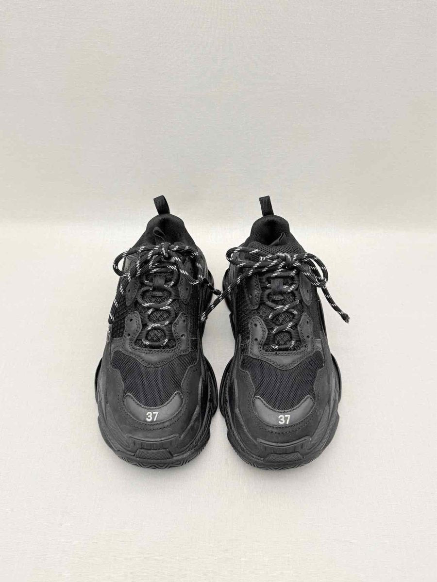 Pre-loved BALENCIAGA Triple S Black Size EU 37 Sneakers at Reems Closet