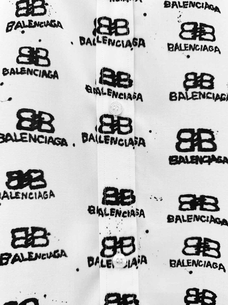 Pre - loved BALENCIAGA White w/ Black Logo Shirt at Reems Closet