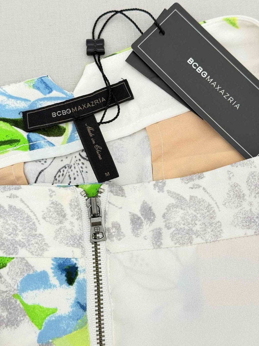 Pre - loved BCBG White Multicolor Floral Size Medium Pants at Reems Closet