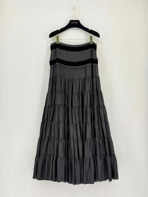 Pre-loved BLUMARINE Black Size US 8 Long Skirt at Reems Closet