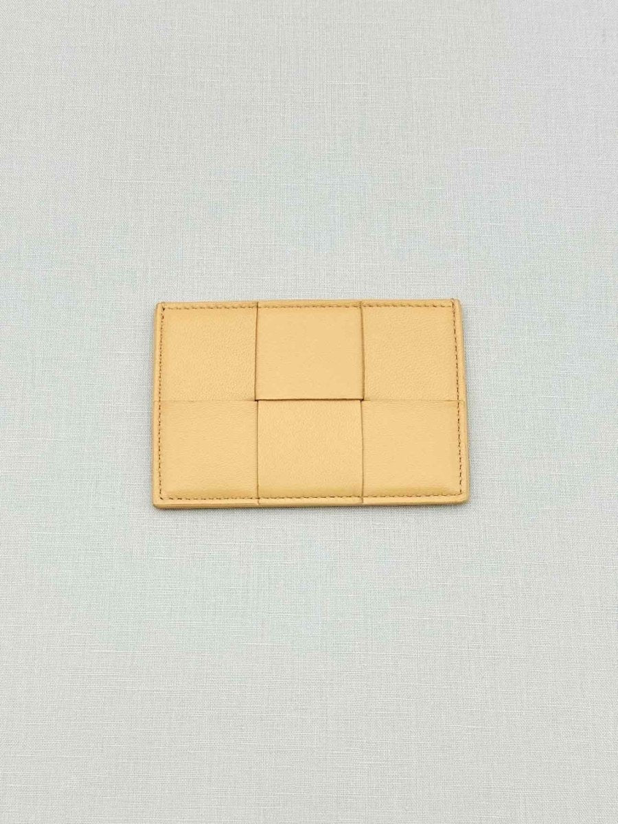 Pre - loved BOTTEGA VENETA Beige Card Holder at Reems Closet